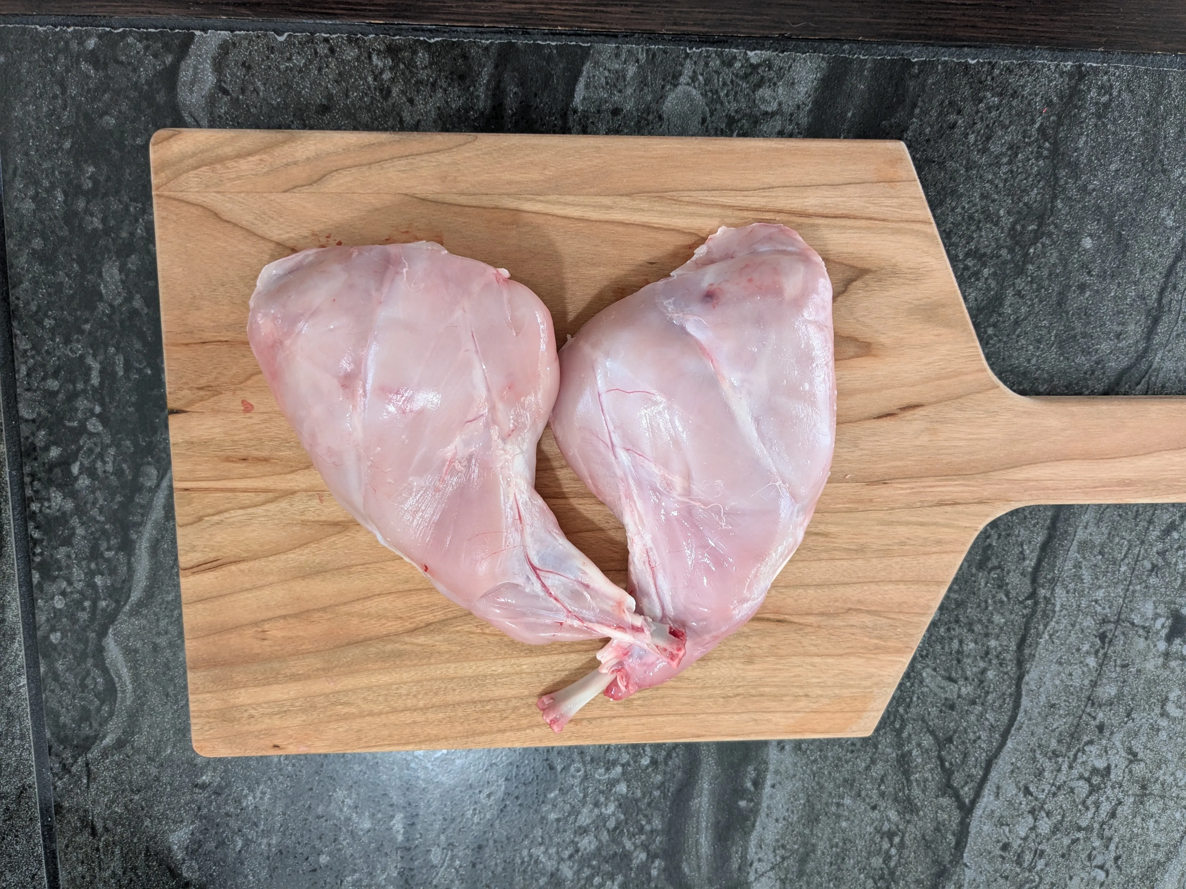 Cuisses de lapin crues