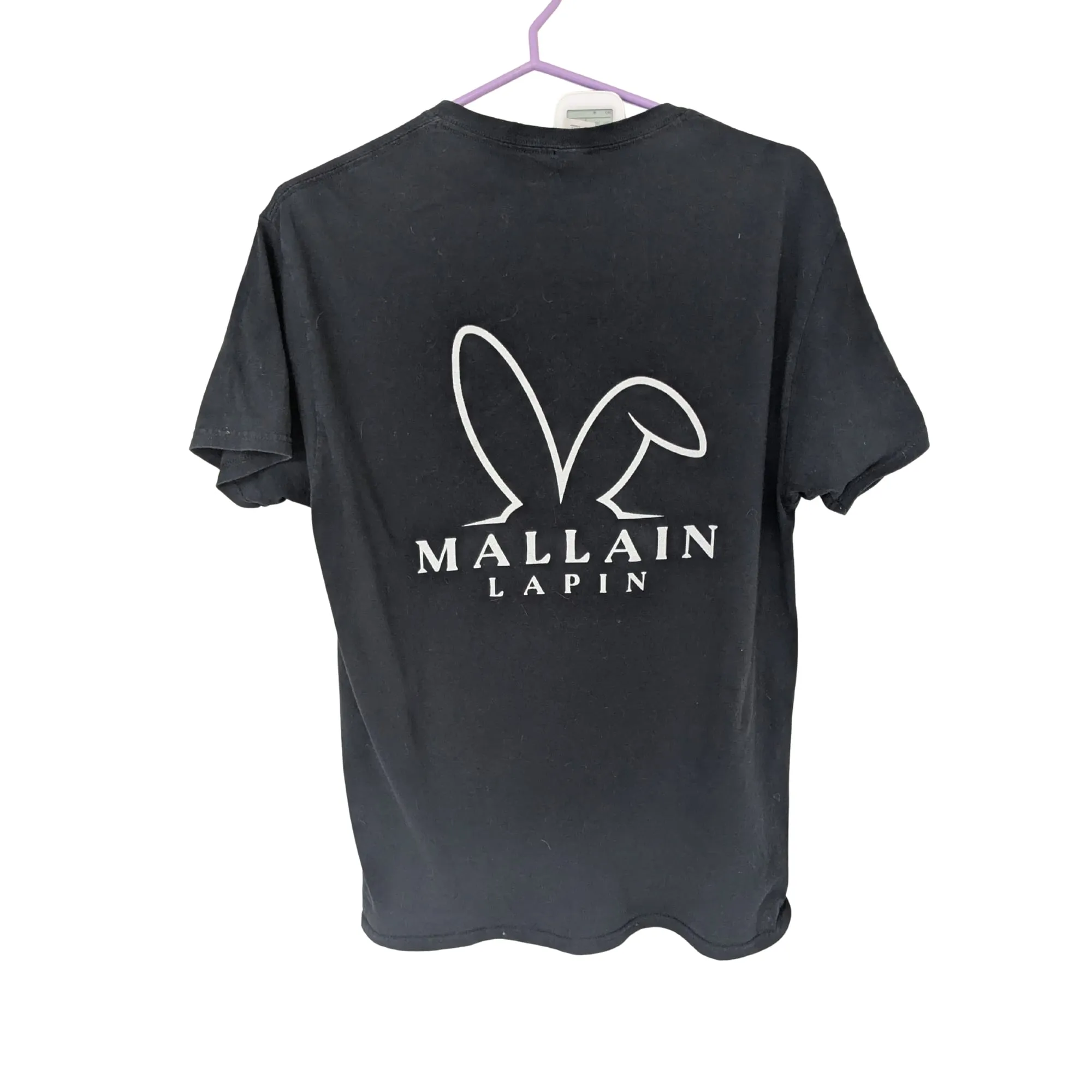 Dos du t-shirt noir avec le grand logo Mallain Lapin